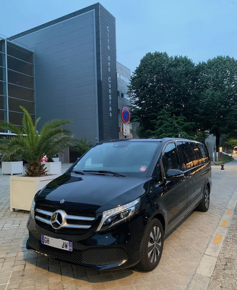 Photo Transport for business seminars
